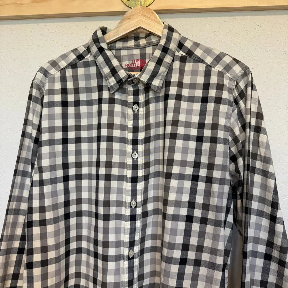 Men's The North Face Black and‎ Cream Plaid Long Sleeve Button Down Size L